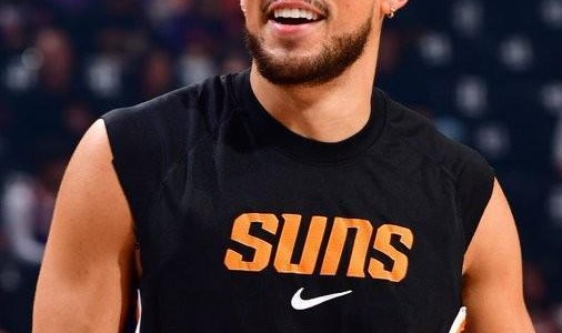 世俱杯参赛资格-布克：我比很多全明星投票比我高的球员实力强；有些人有祖国球迷支持