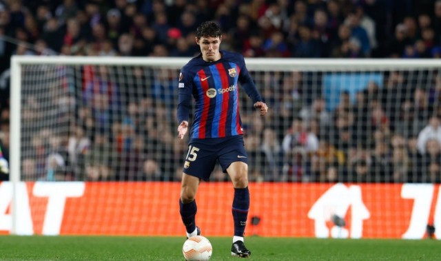 记者：克里斯滕森相信自己能成为巴萨的主力中后卫，与库巴西搭档