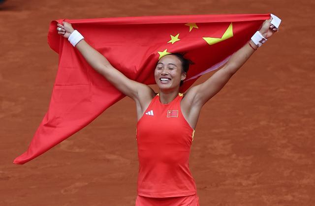 1722748266877015919.jpg 巴黎奥运会丨网球——女单:郑钦文夺冠XxjpseC007081_20240804_MVPFN0A001.jpg